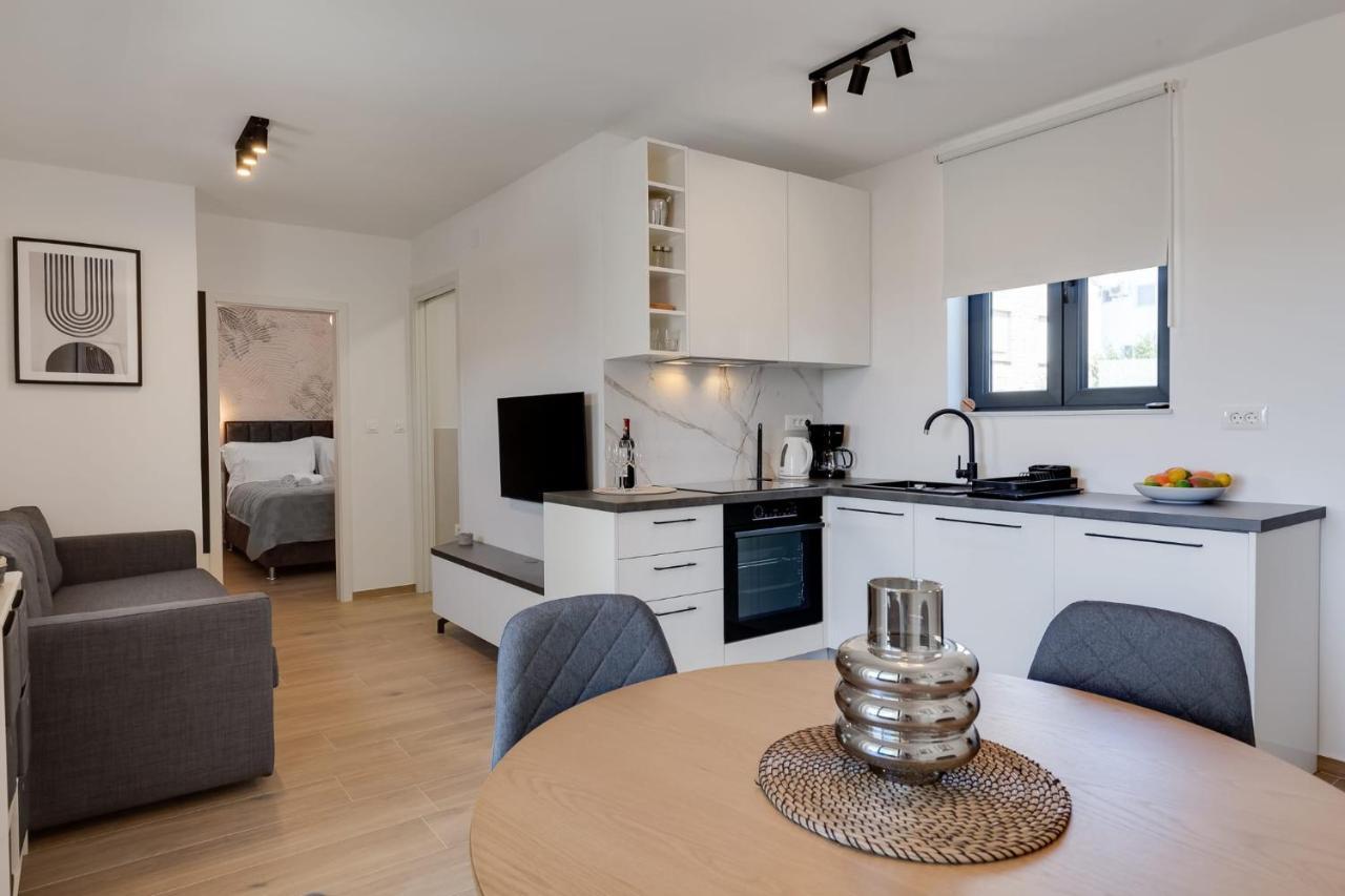 Residence Jonathan Biograd Na Moru Zewnętrze zdjęcie
